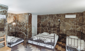 номер 2 четыре места
